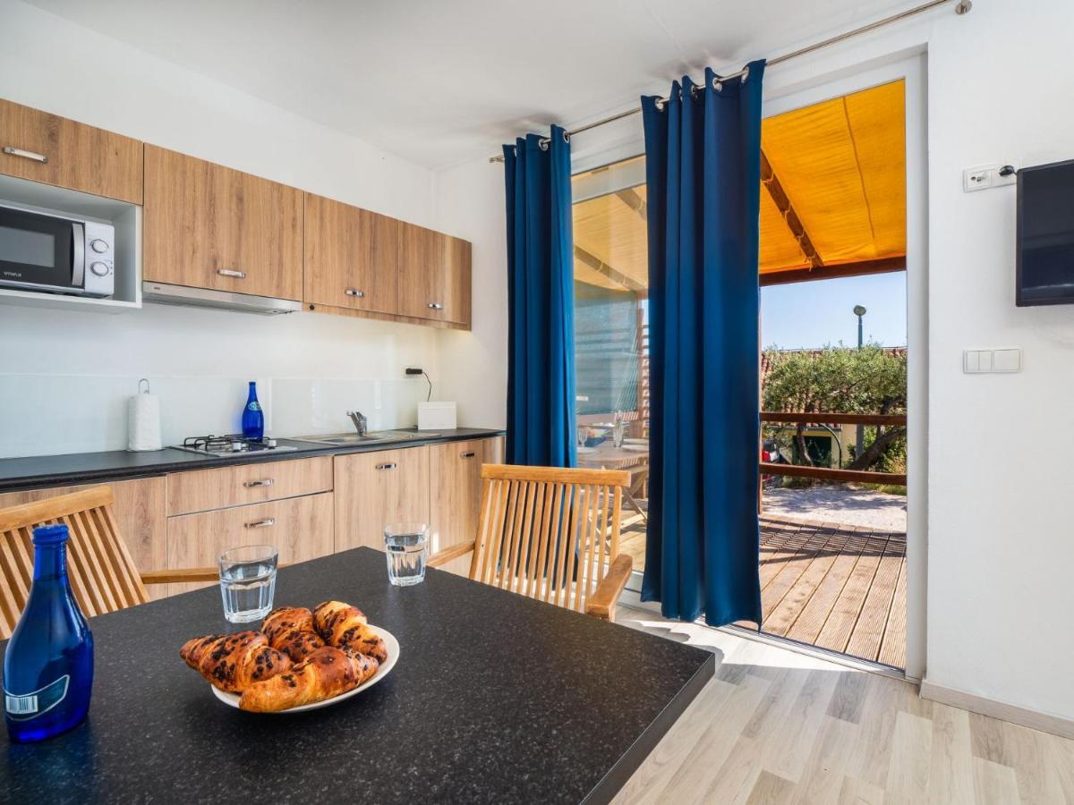 Mediteran Travel Mobile Homes Belvedere Сегет-Враница Экстерьер фото