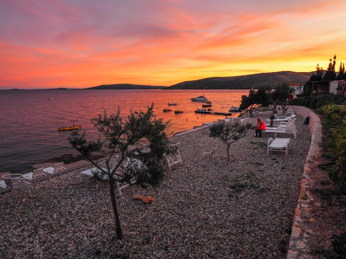 Mediteran Travel Mobile Homes Belvedere Сегет-Враница Экстерьер фото
