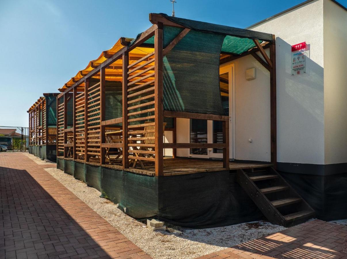Mediteran Travel Mobile Homes Belvedere Сегет-Враница Экстерьер фото